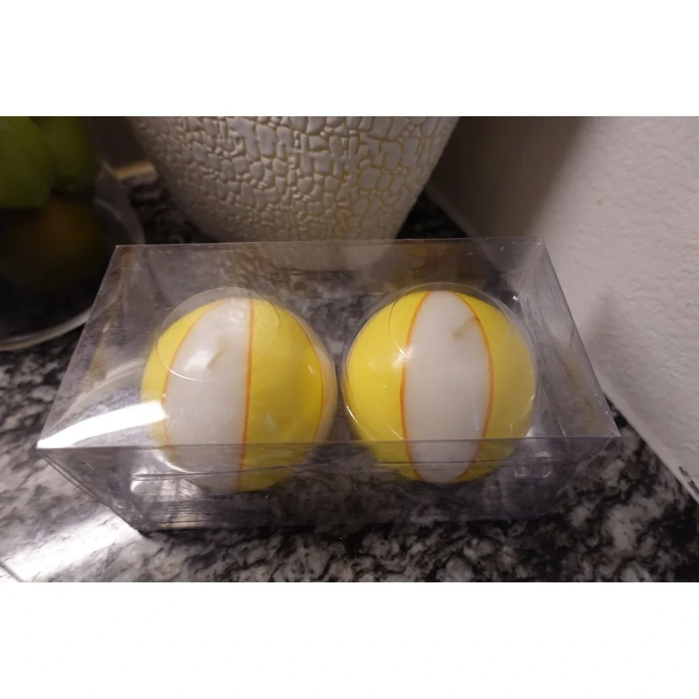 Target 2005 Beach‎ Ball Candles Set of 2 Yellow White Striped Summer Decor NEW